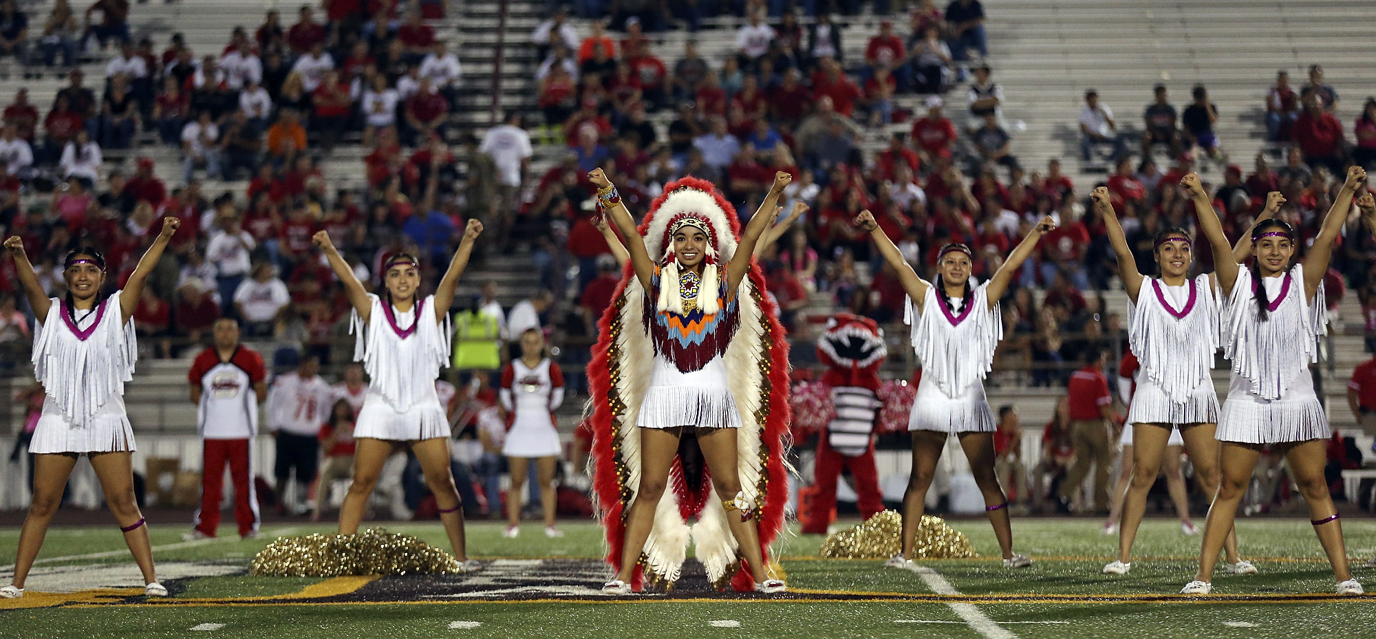 Oneida Indians meet with United Nations over Redskins name