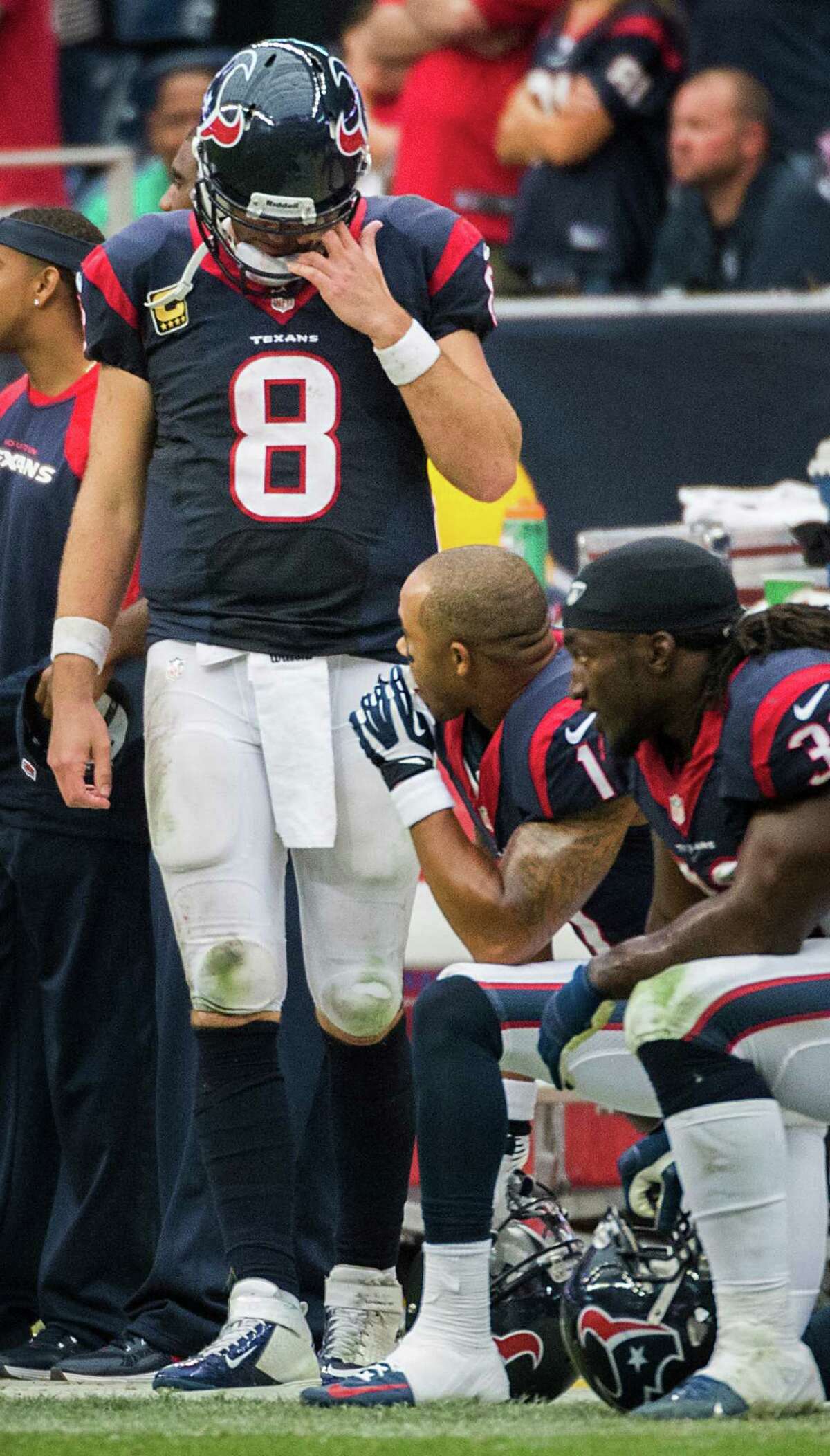 Texans' Matt Schaub sets record for consecutive games with a pick-six 