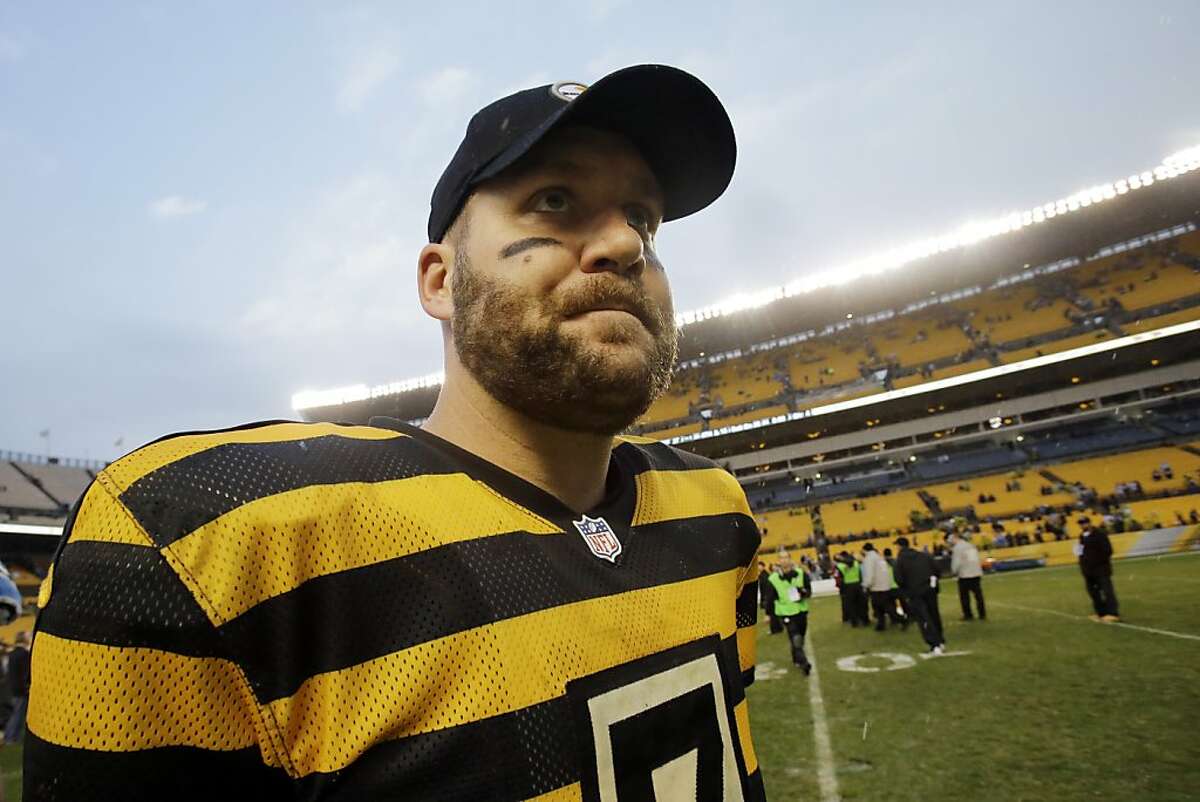 Ben Roethlisberger throws for 5 TDs, Steelers rip Panthers