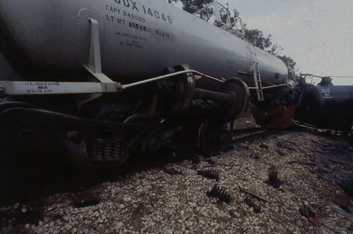 Fatal Baytown train wreck remembered after 30 years