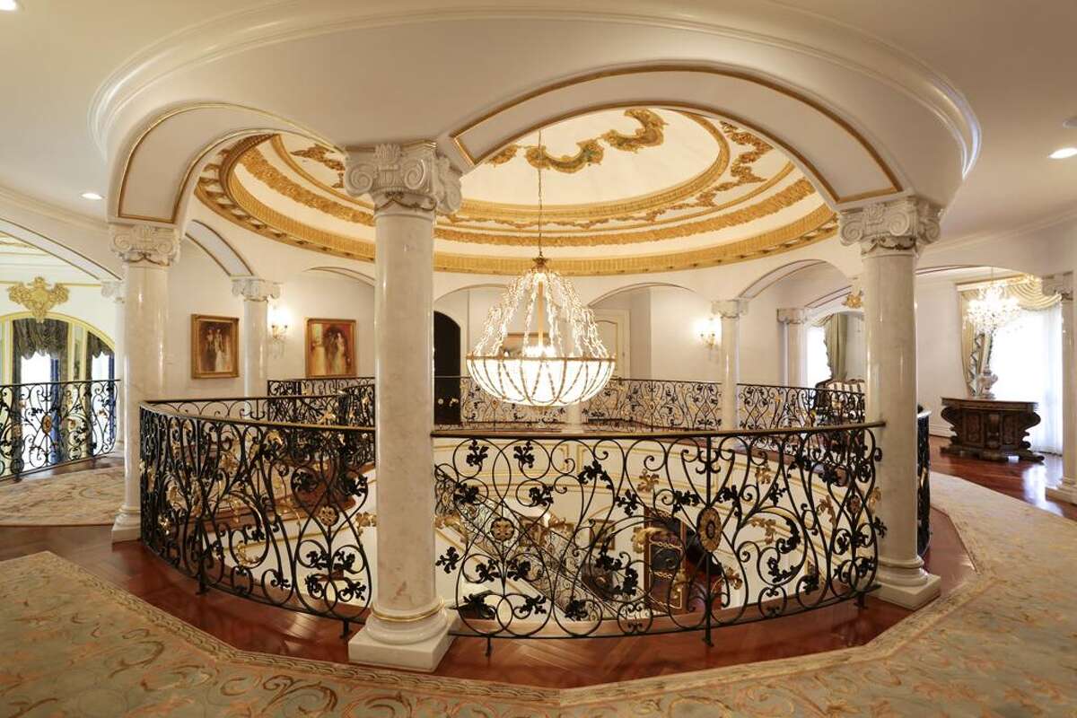 8 Houston dream homes for sale