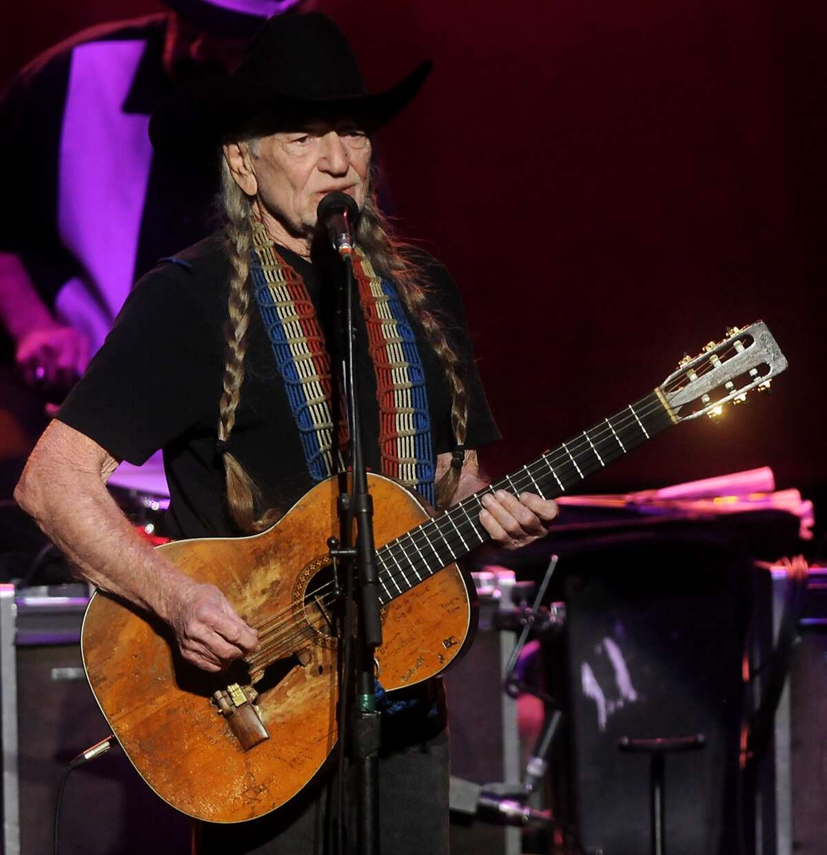 These Texas country artists aren't in the Country Music