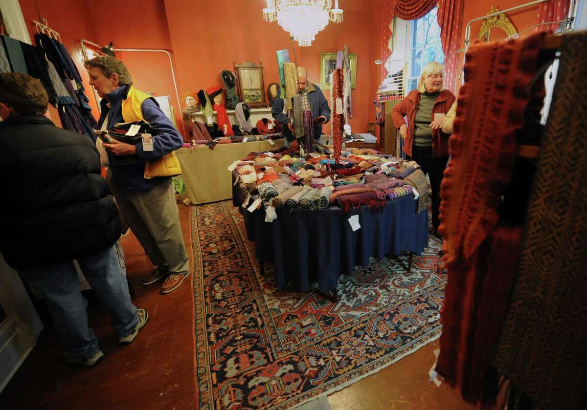 Photos Weavers hold annual show