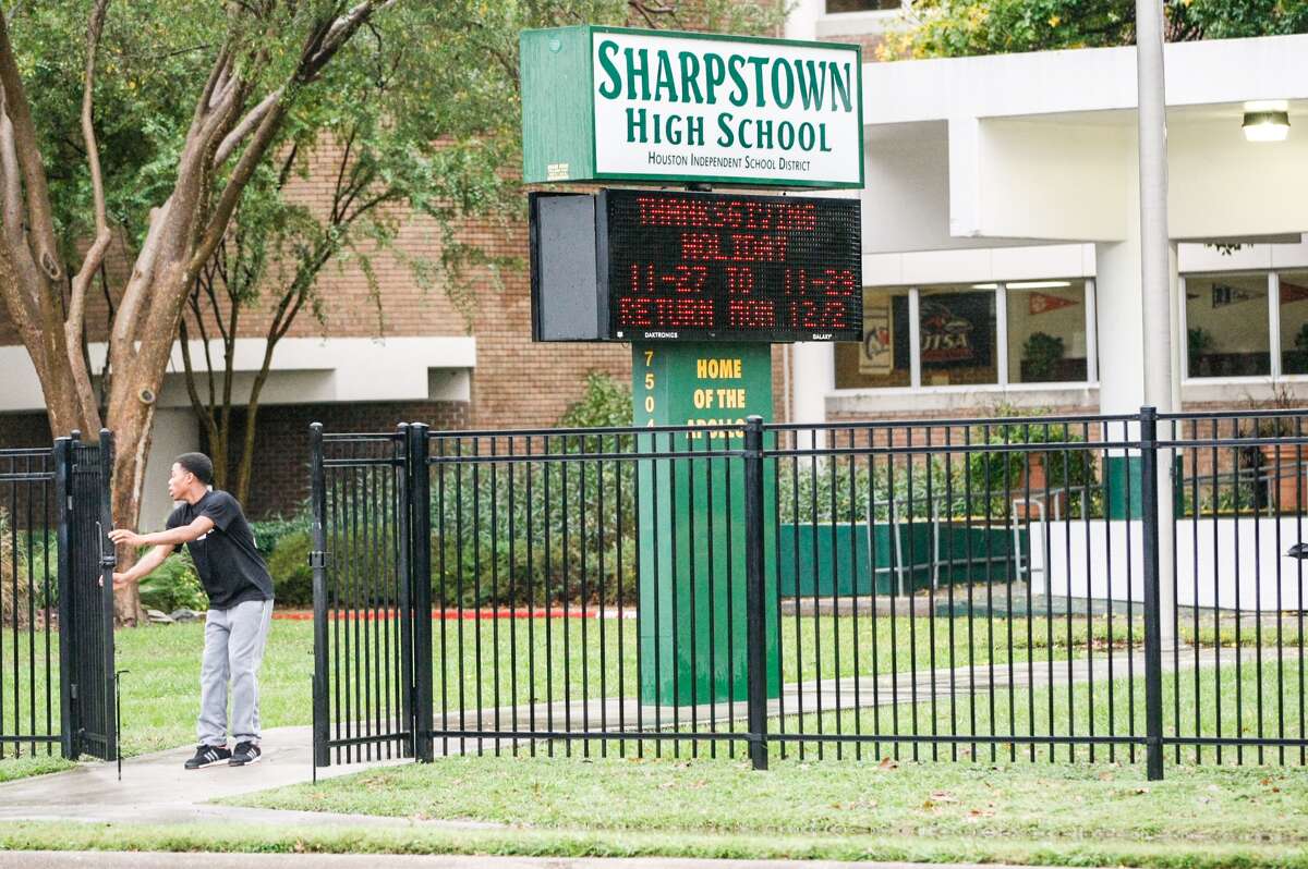 Warrant Out For Sharpstown Teacher After Principal's Arrest