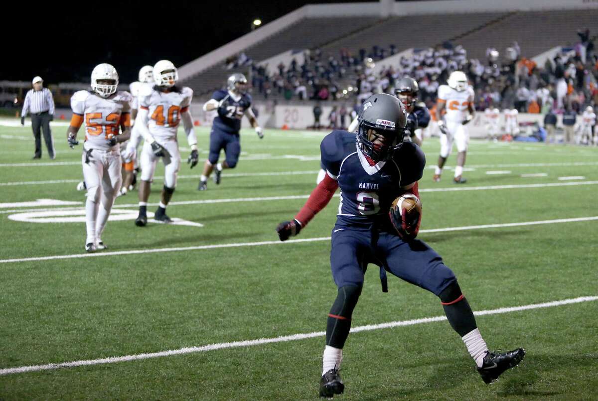 Manvel prevails in playoff thriller against Bush