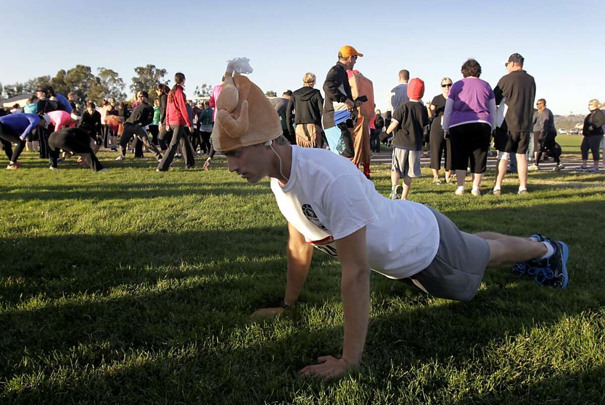 Runners gobble up chance to run in turkey trots