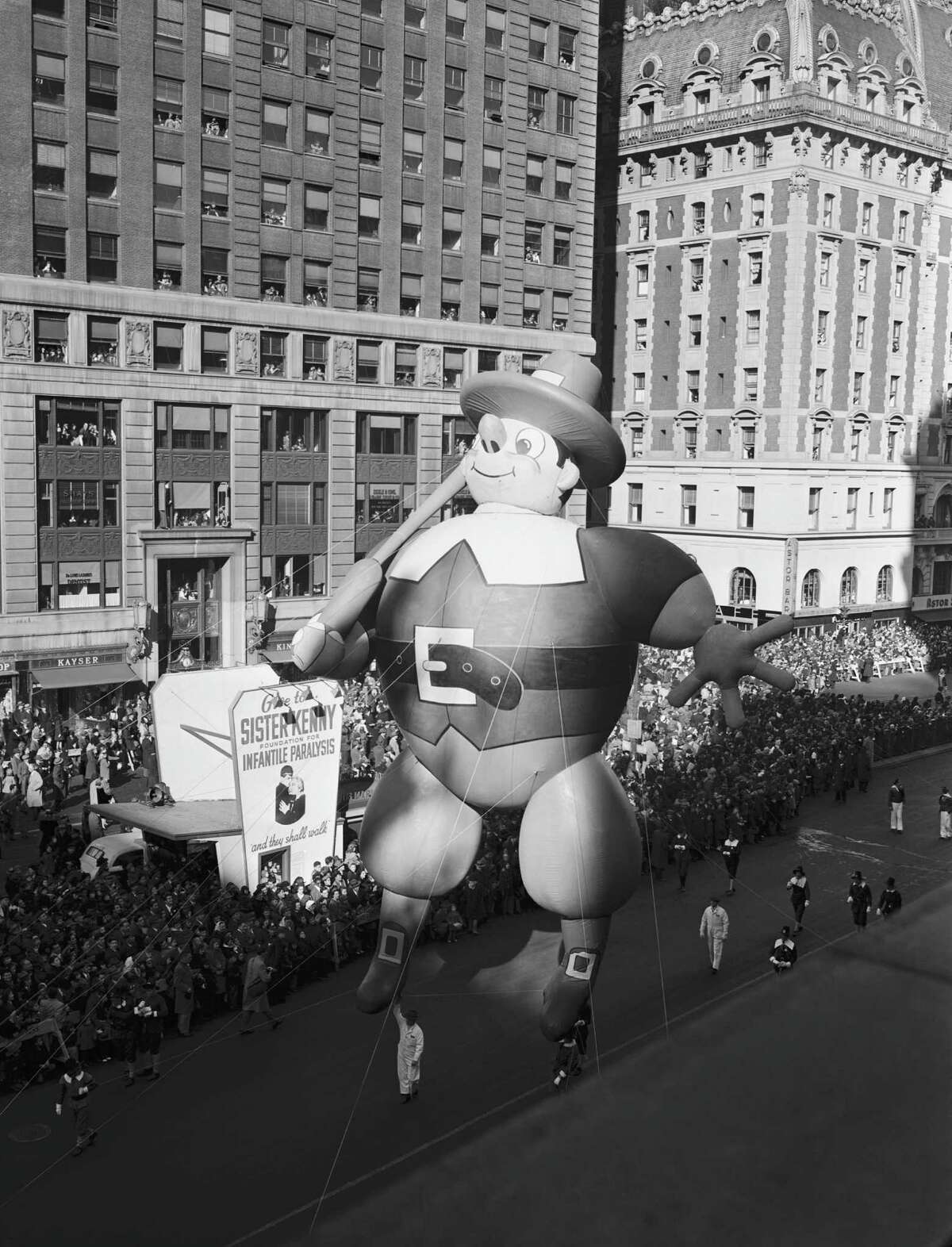 Woodlands students create robot to cut ribbon at Macy's parade