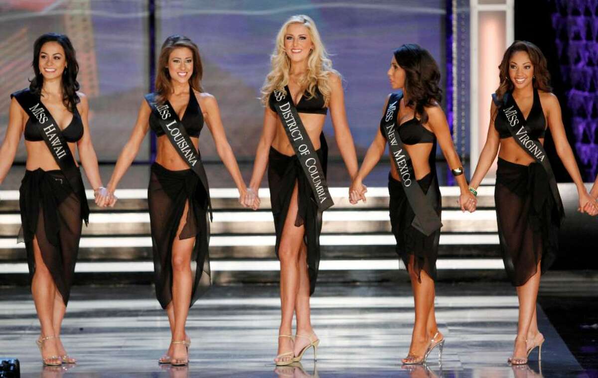 Contestants in the 2010 Miss America Pageant compete, Saturday Jan. 30, 2010 in Las Vegas. (AP Photo/Eric Jamison)