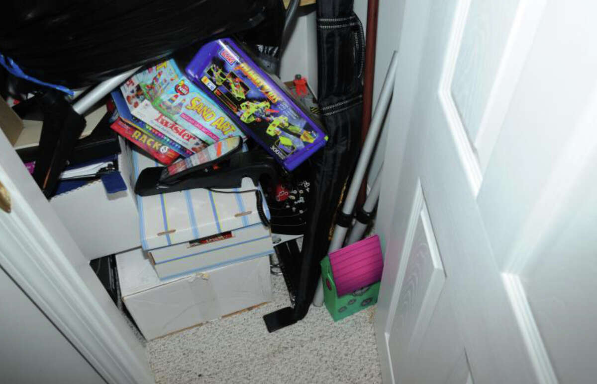 Experts divided over Sandy Hook response