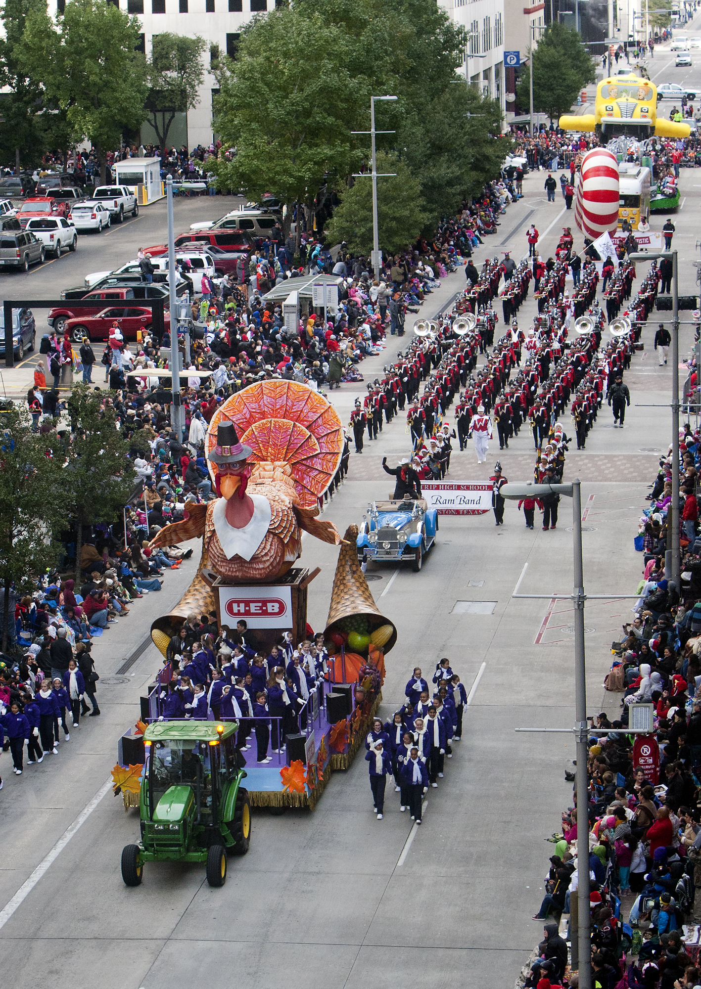 WATCH: 69th Annual H-E-B Thanksgiving Day Parade in downtown Houston