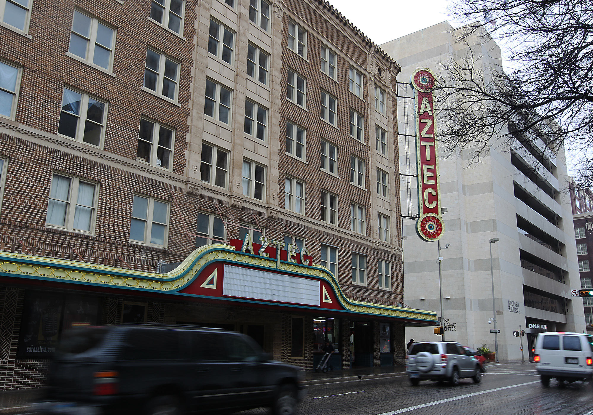 the-new-aztec-theatre