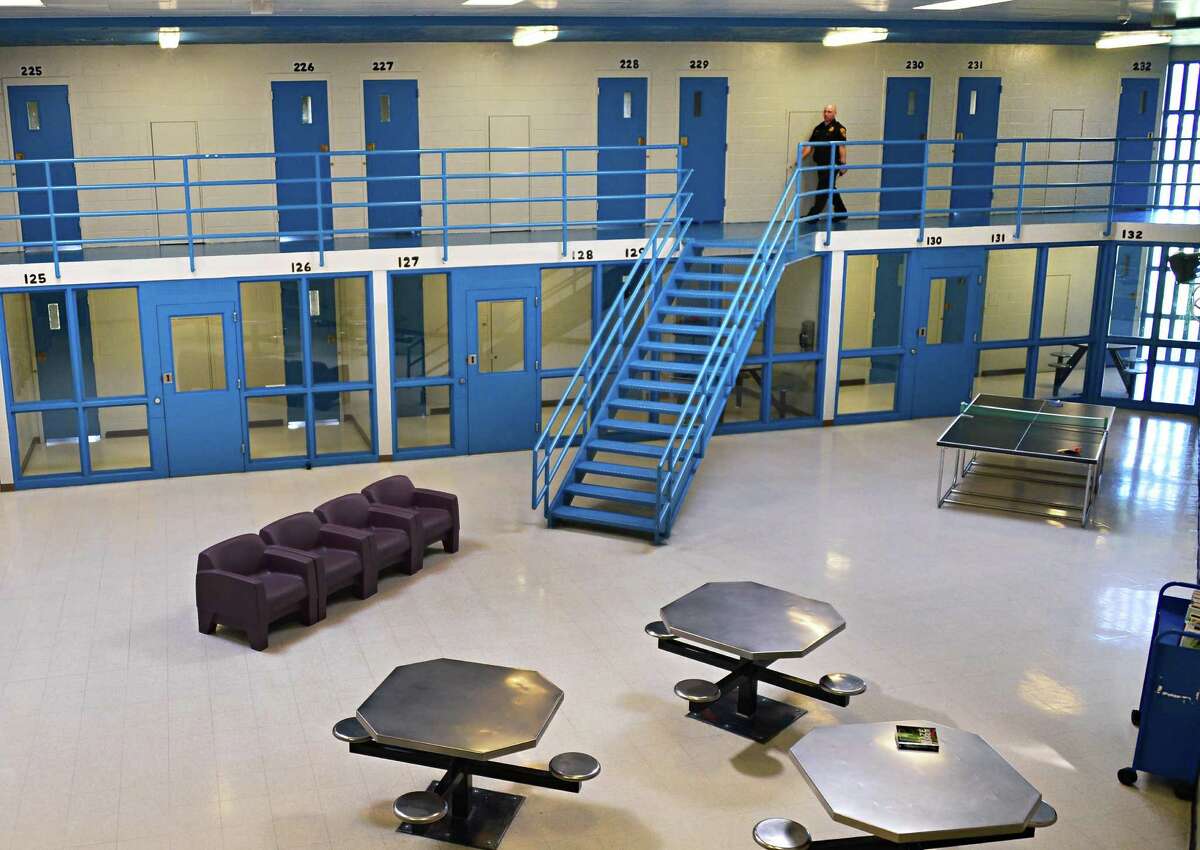 County jails board inmates to cut down on expenses