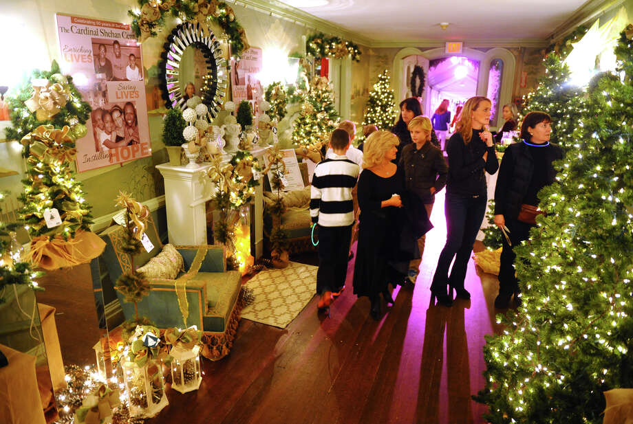 Stage set for Fairfield Christmas Tree Festival this weekend