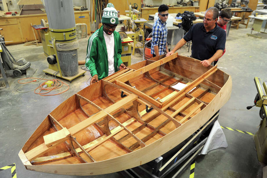 Aqua Cup boat builders look toward race - Connecticut Post