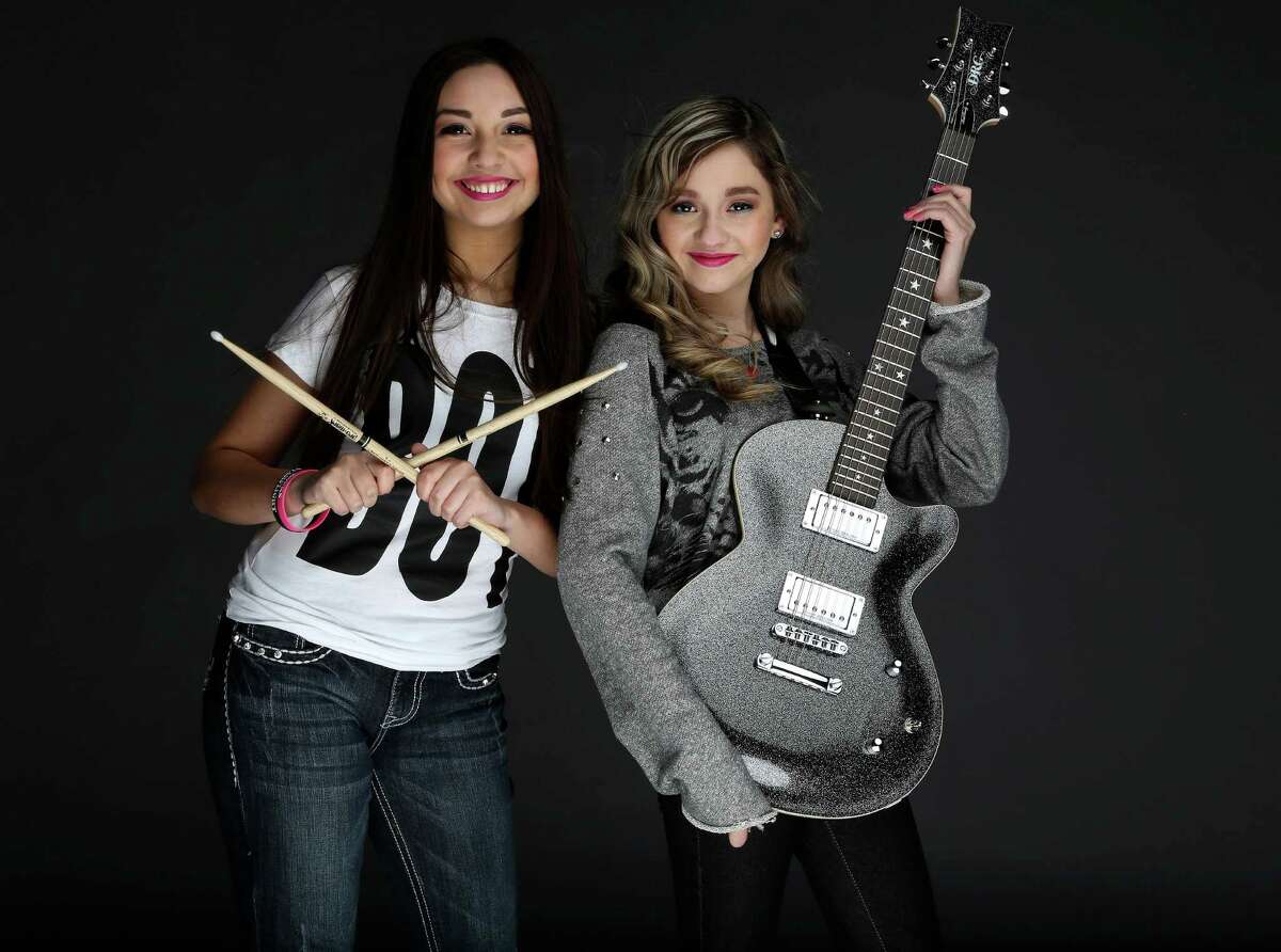 Sisters Molly, left, and Zoe Flores of Starflightrocks get along great most of the time.