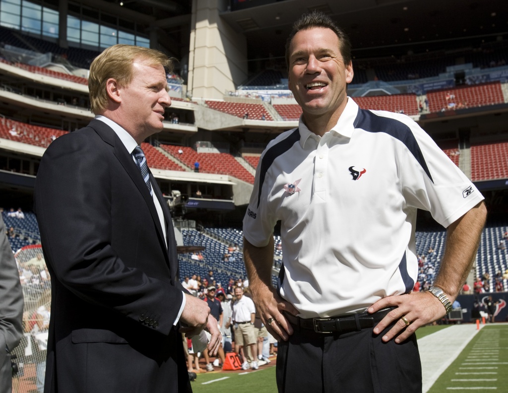 WATCH: Gary Kubiak Gets Gatorade Shower