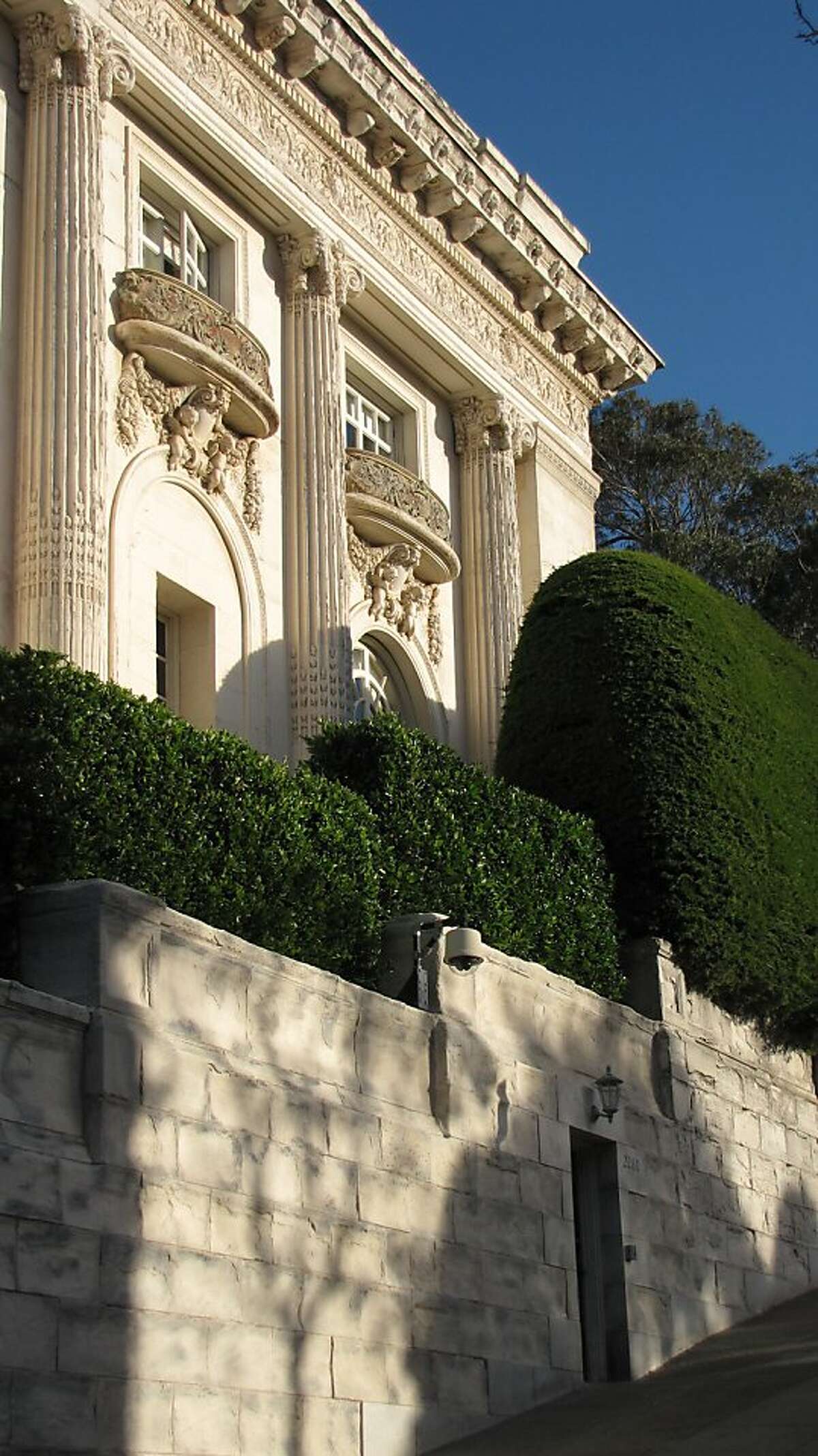 Spreckels Mansion's Limestone Is Hidden By Hedge