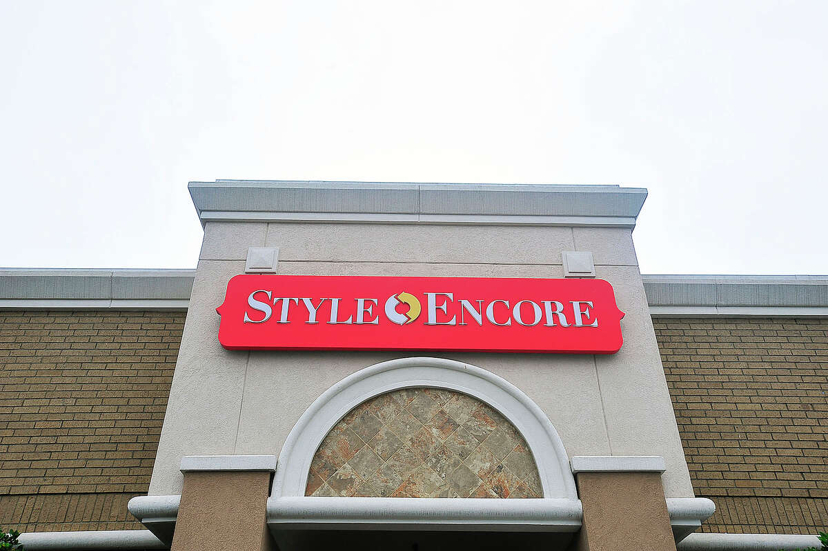 New Beaumont store buys used clothes