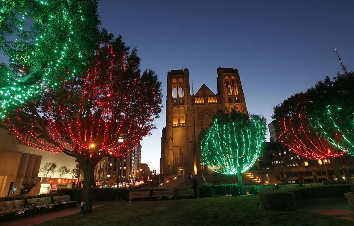 Huntington Park Christmas lights go modern