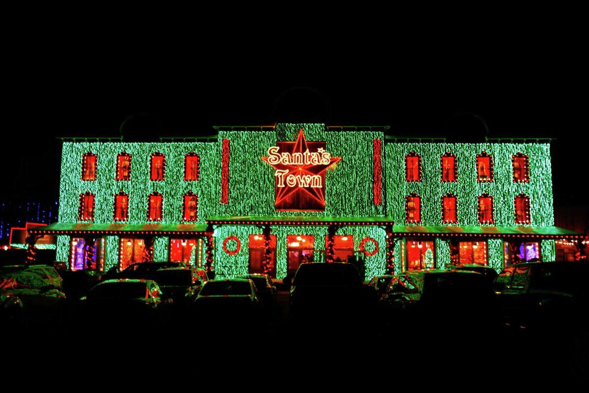 Nostalgic photos show the evolution of Texas' Santa's Wonderland