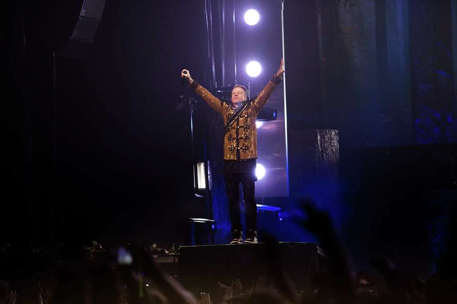 Macklemore, Ryan Lewis wrap fall 'The Heist' tour in Seattle