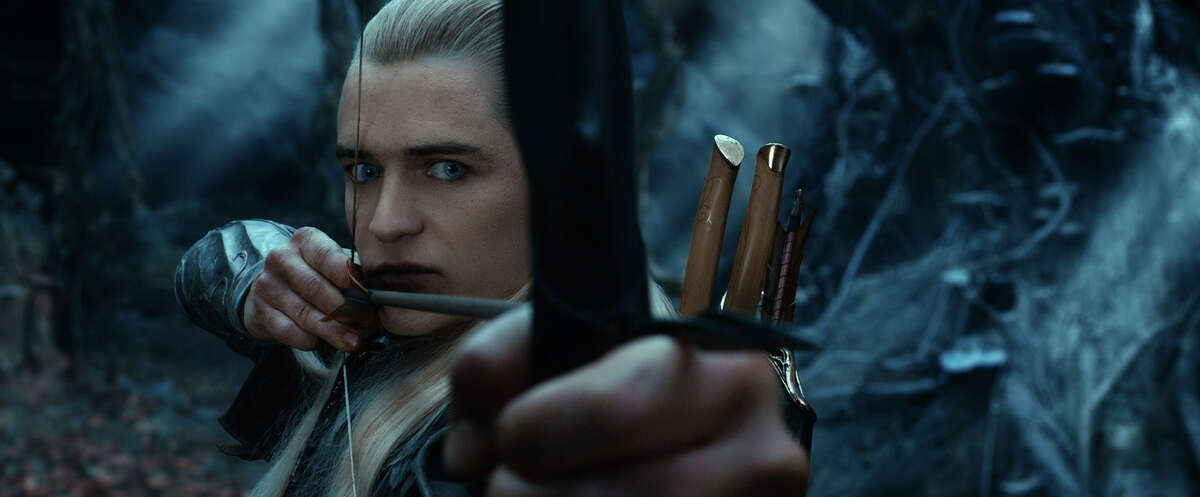 legolas fighting orcs