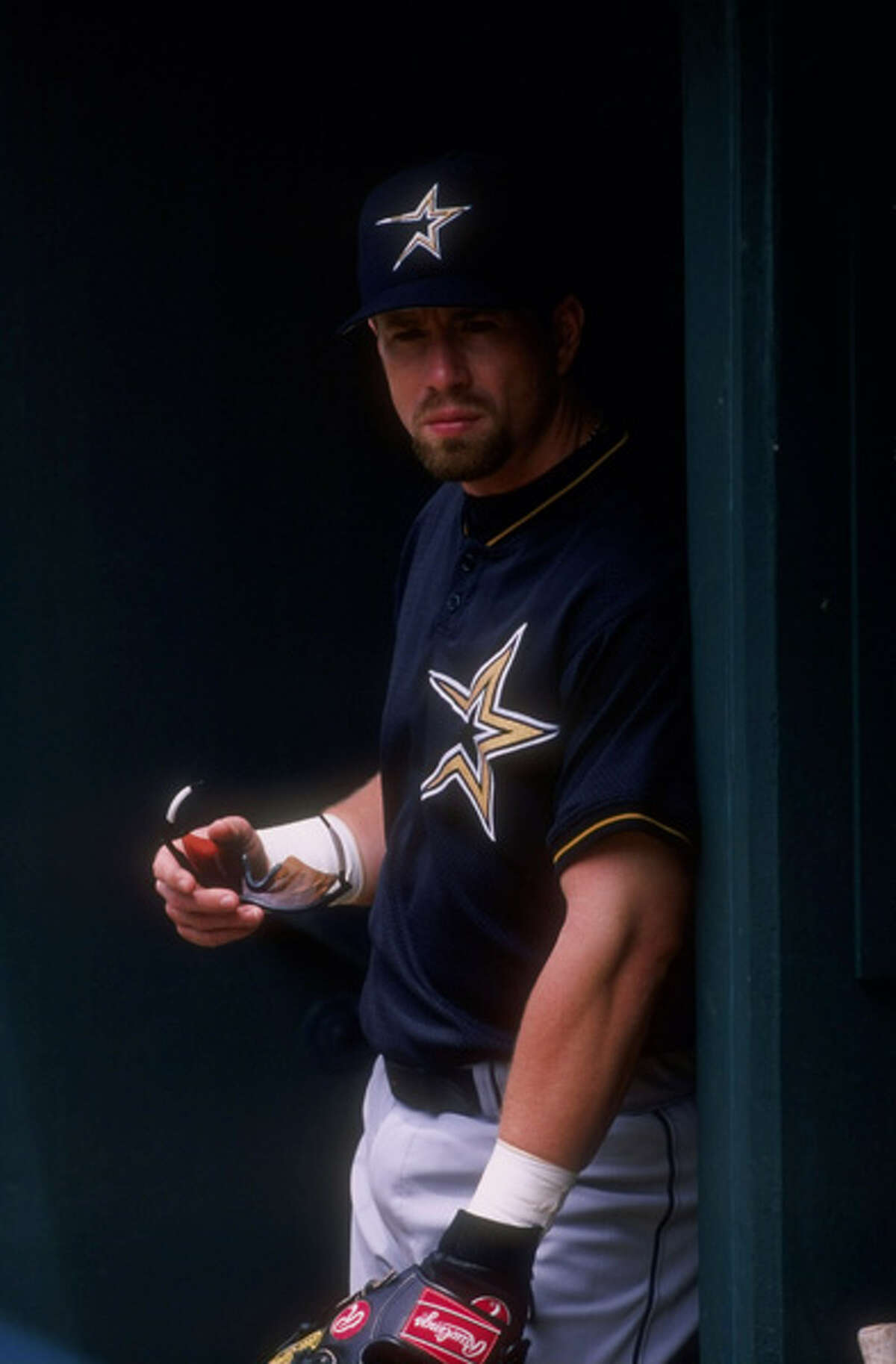 What cap will Bagwell wear in the Hall of Fame?