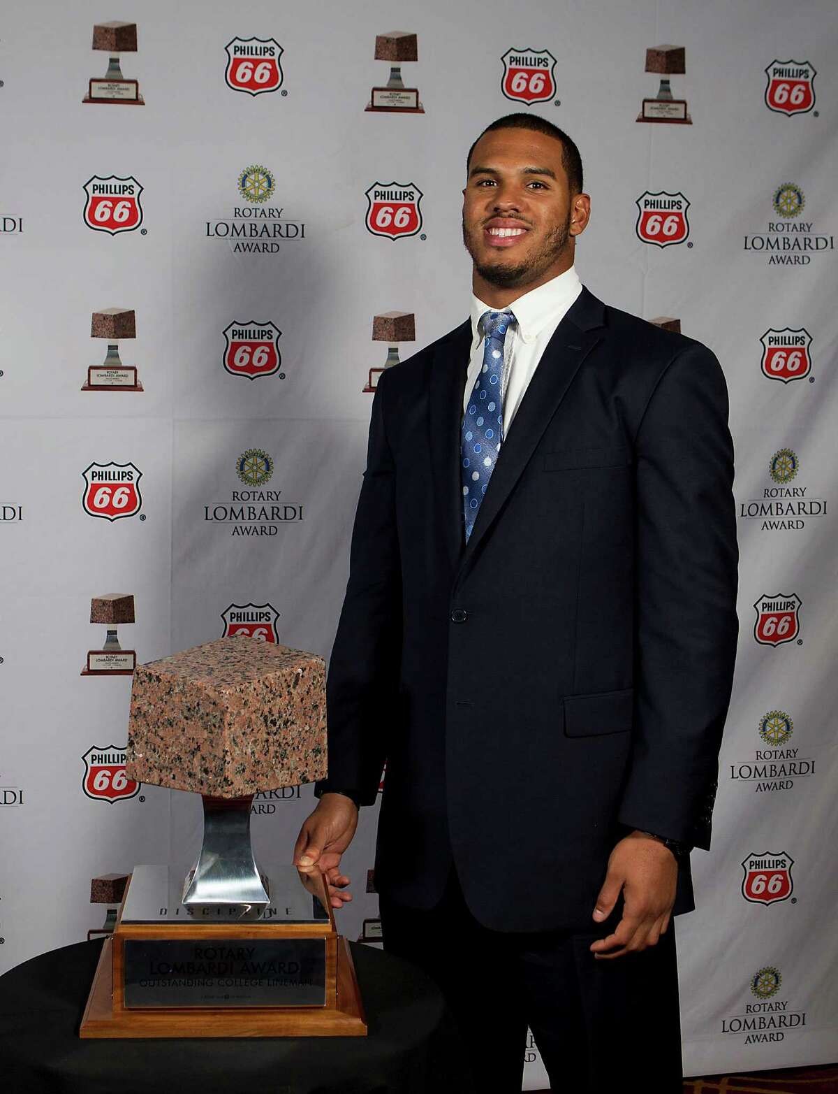 Pitt's Donald Wins Lombardi Award