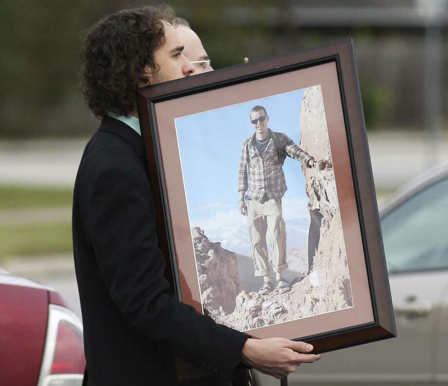 UIW: Officer who shot student stays for now - San Antonio ...