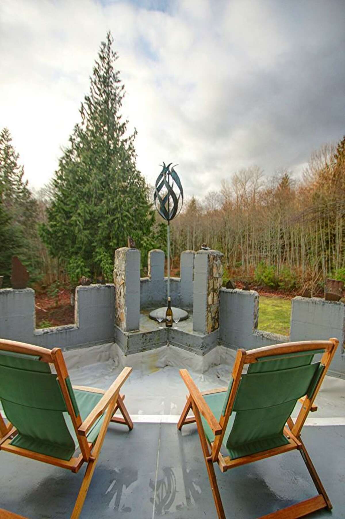 SedroWoolley castle sells for 782K