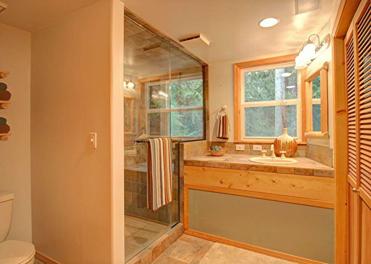 SedroWoolley castle sells for 782K