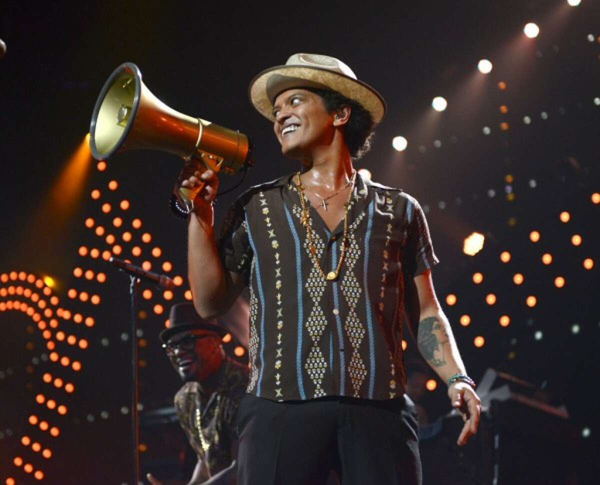 Bruno Mars Breaking Down His Superstar Appeal 4796