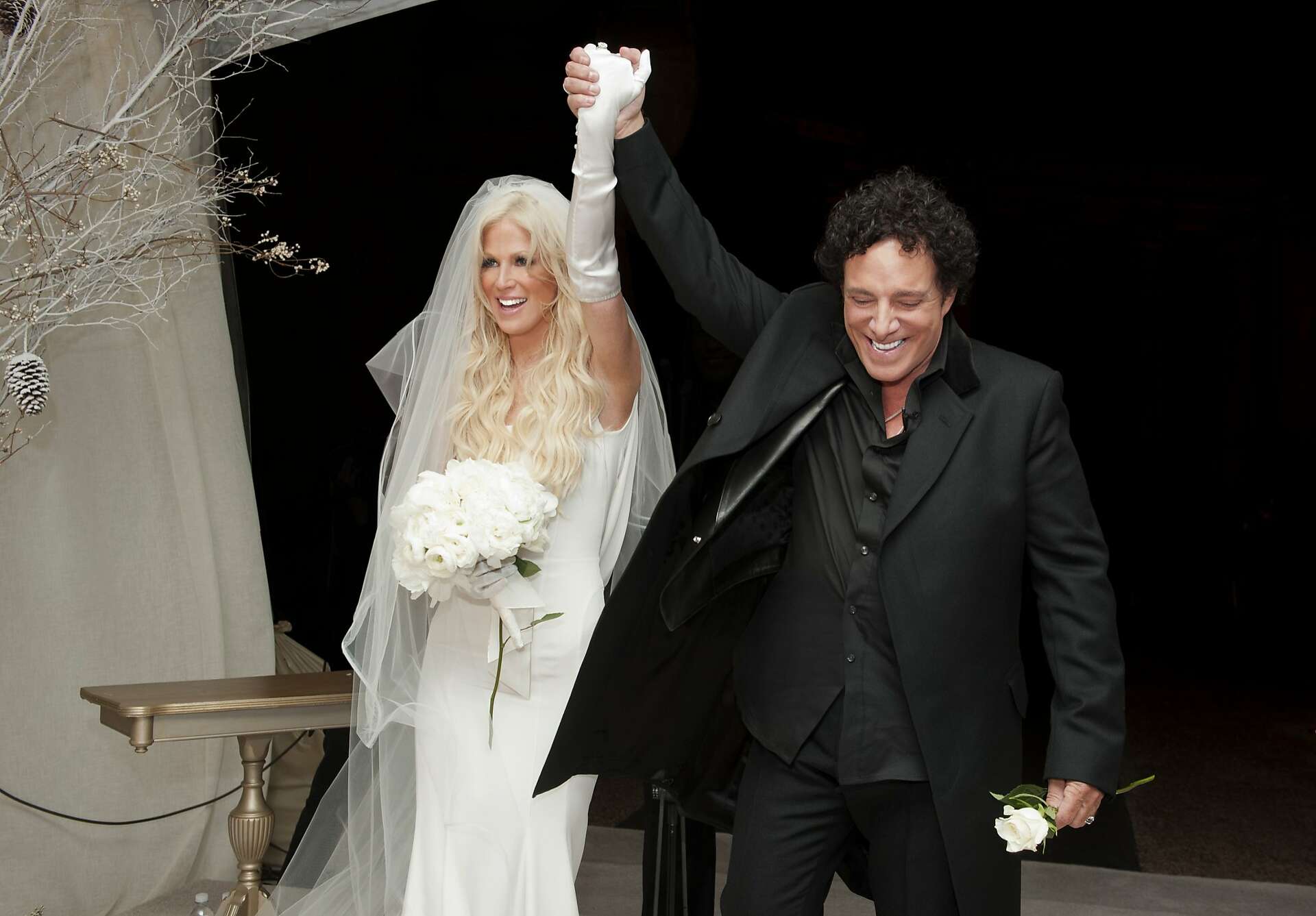 Wondrous wedding for Neal Schon, Michaele Holt Salahi, image size:1920x1337