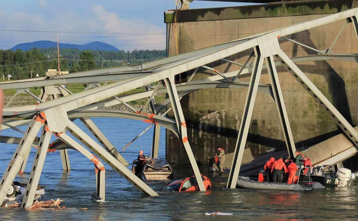 State Patrol: Truck that caused Skagit Bridge collapse was over-height