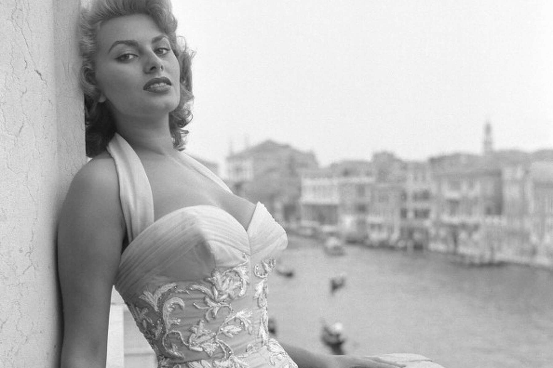 Vintage bombshell Sophia Loren turns 83 years old
