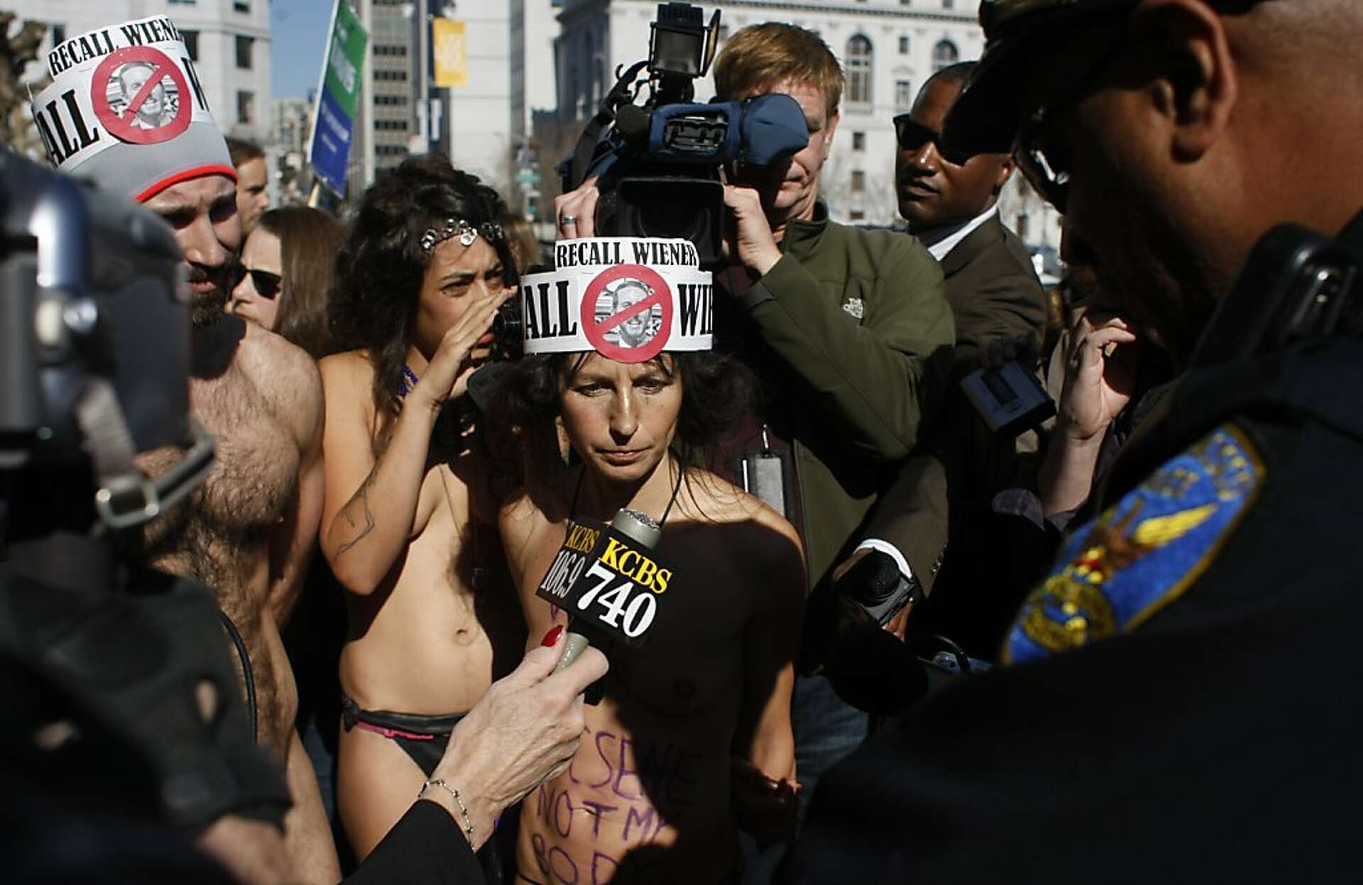 Gypsy Taub, center, and Trey Allen, left, come face to face with San Franci...