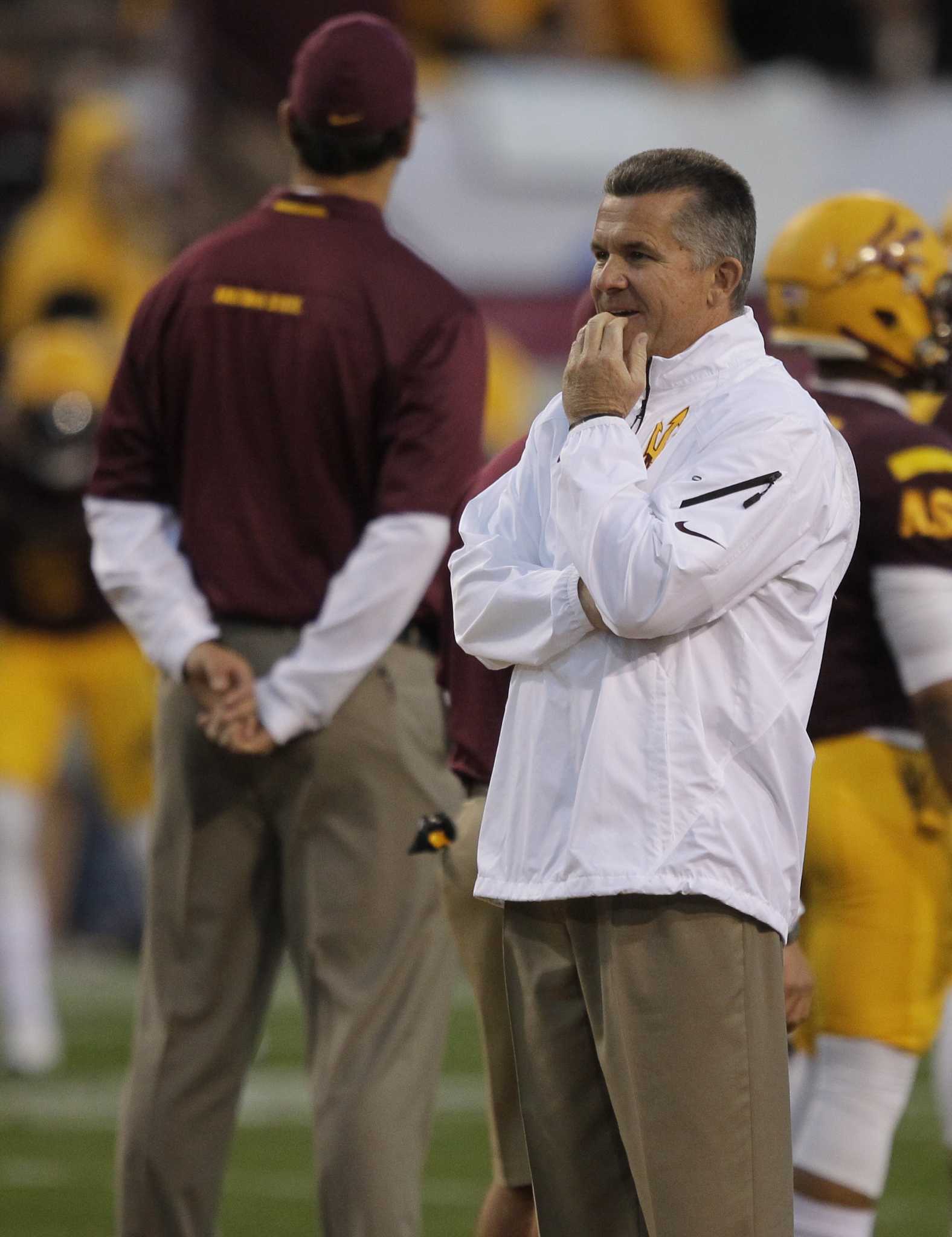 UT hierarchy aren't used to evaluating, luring a football coach