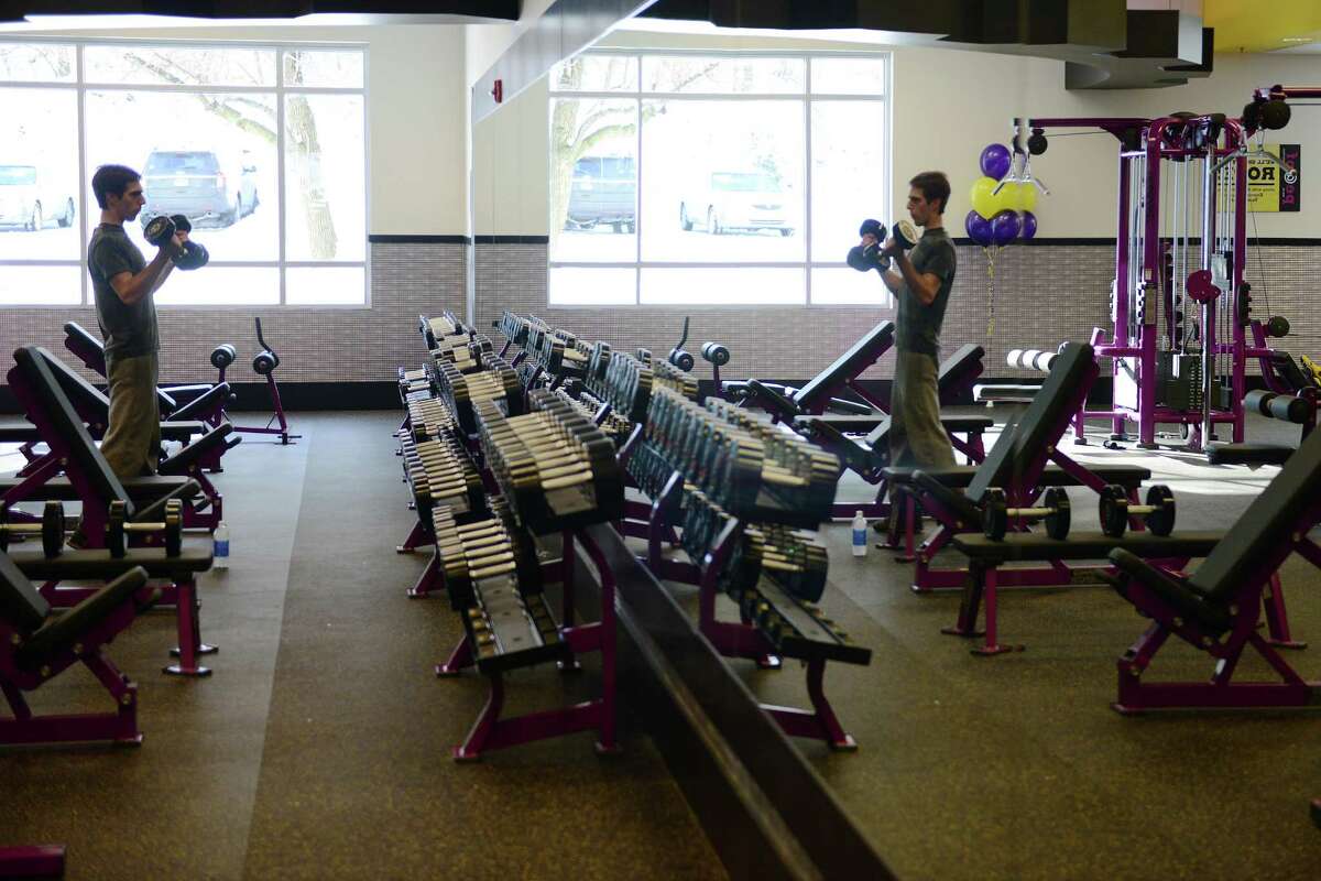 Fitness opens in former Borders bookstore