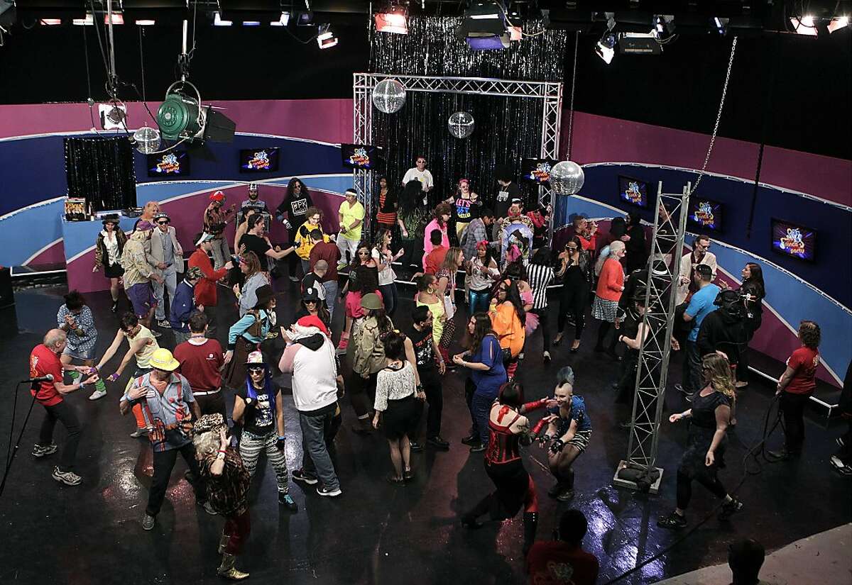 'Dance Party' turns TV viewers into stars