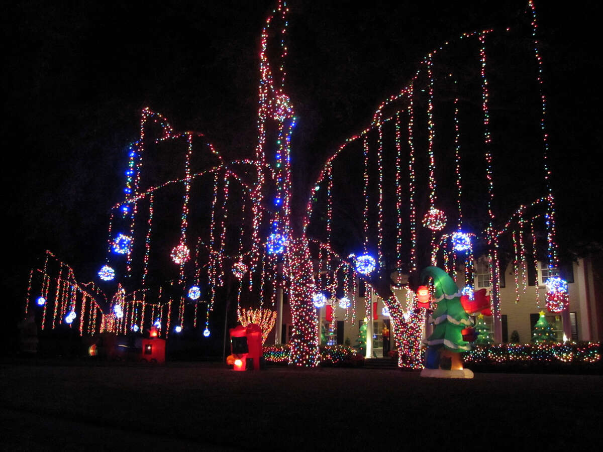 Houston's best holiday light displays