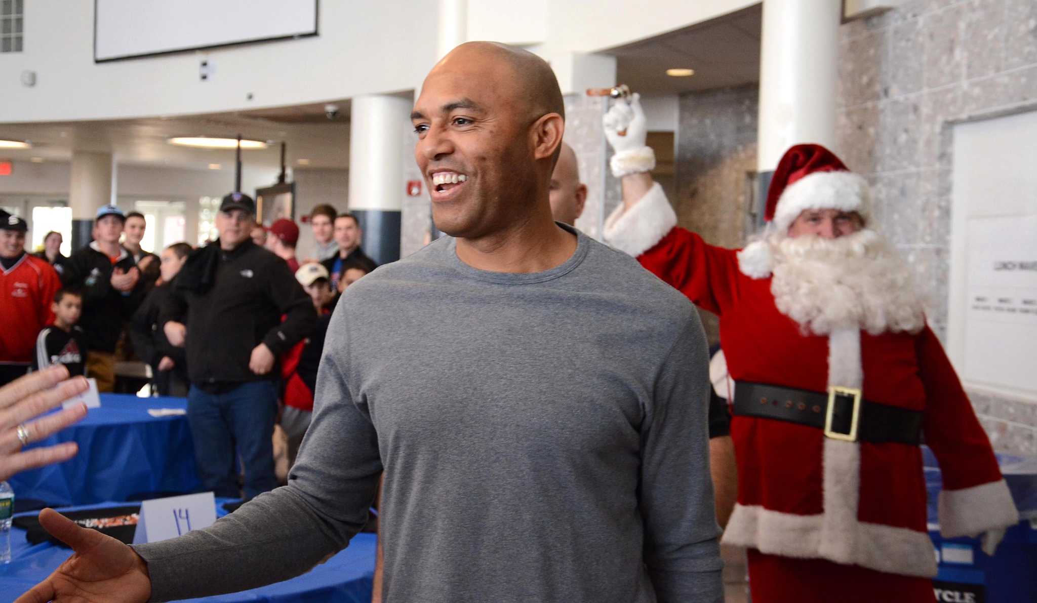 Yankees' closer Mariano Rivera holds baseball clinic in Danbury