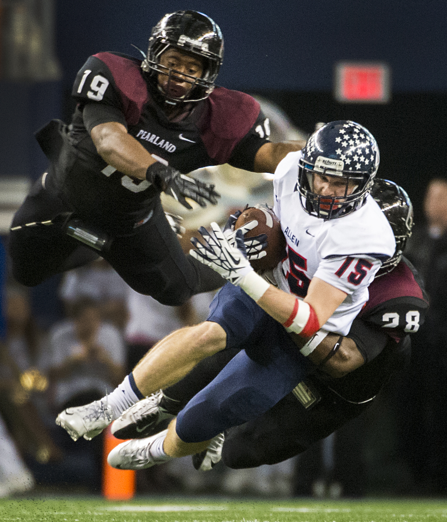 Allen Eagles quarterback Kyler Murray (1) scores a touchdown against the  Pearland Oilers during the Texas