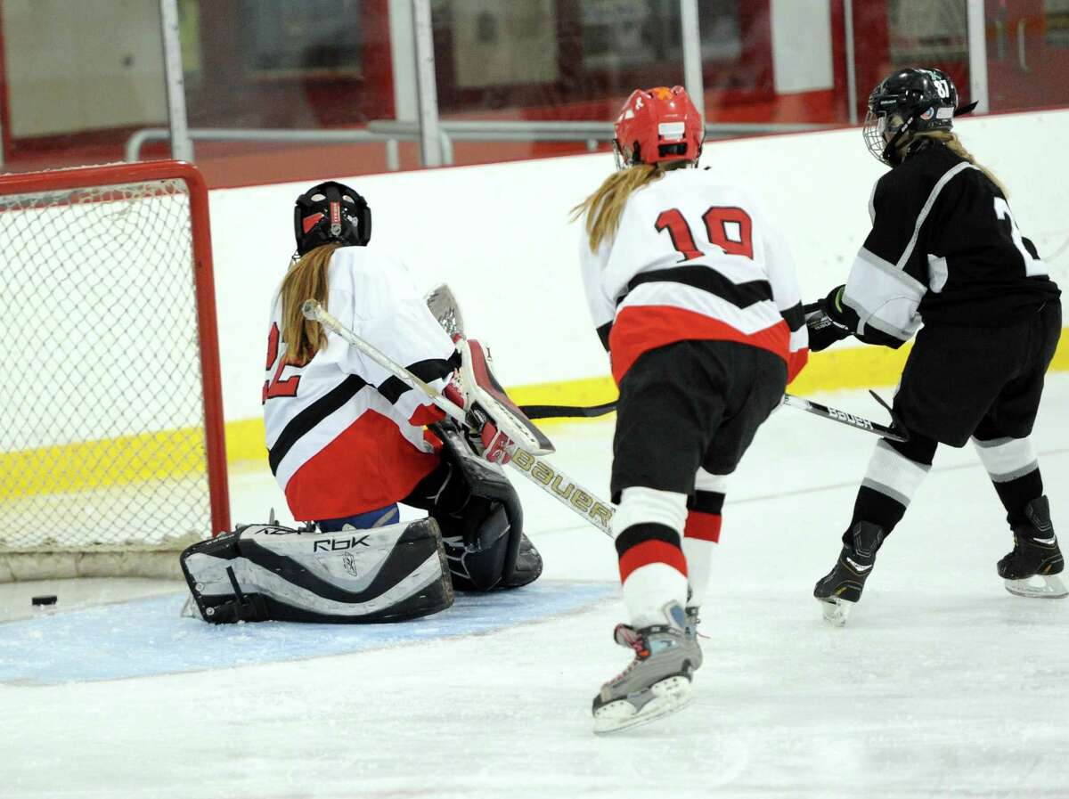 Greenwich High girls hockey team falls to North Haven/Cheshire/Amity