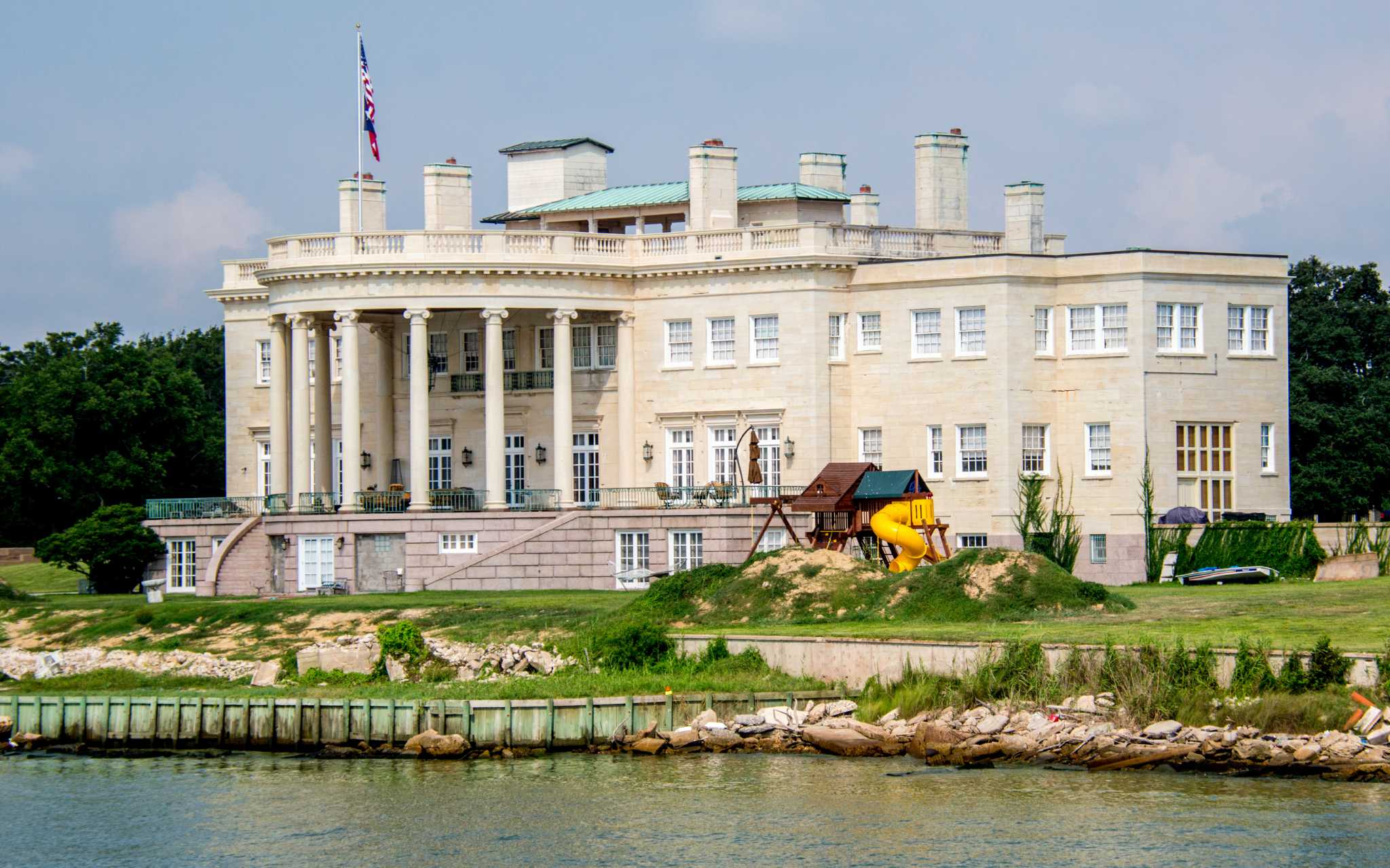 Texas White House Replica Sells For 2 8 Million texas-white-house-replica-sells-for-2-8-million