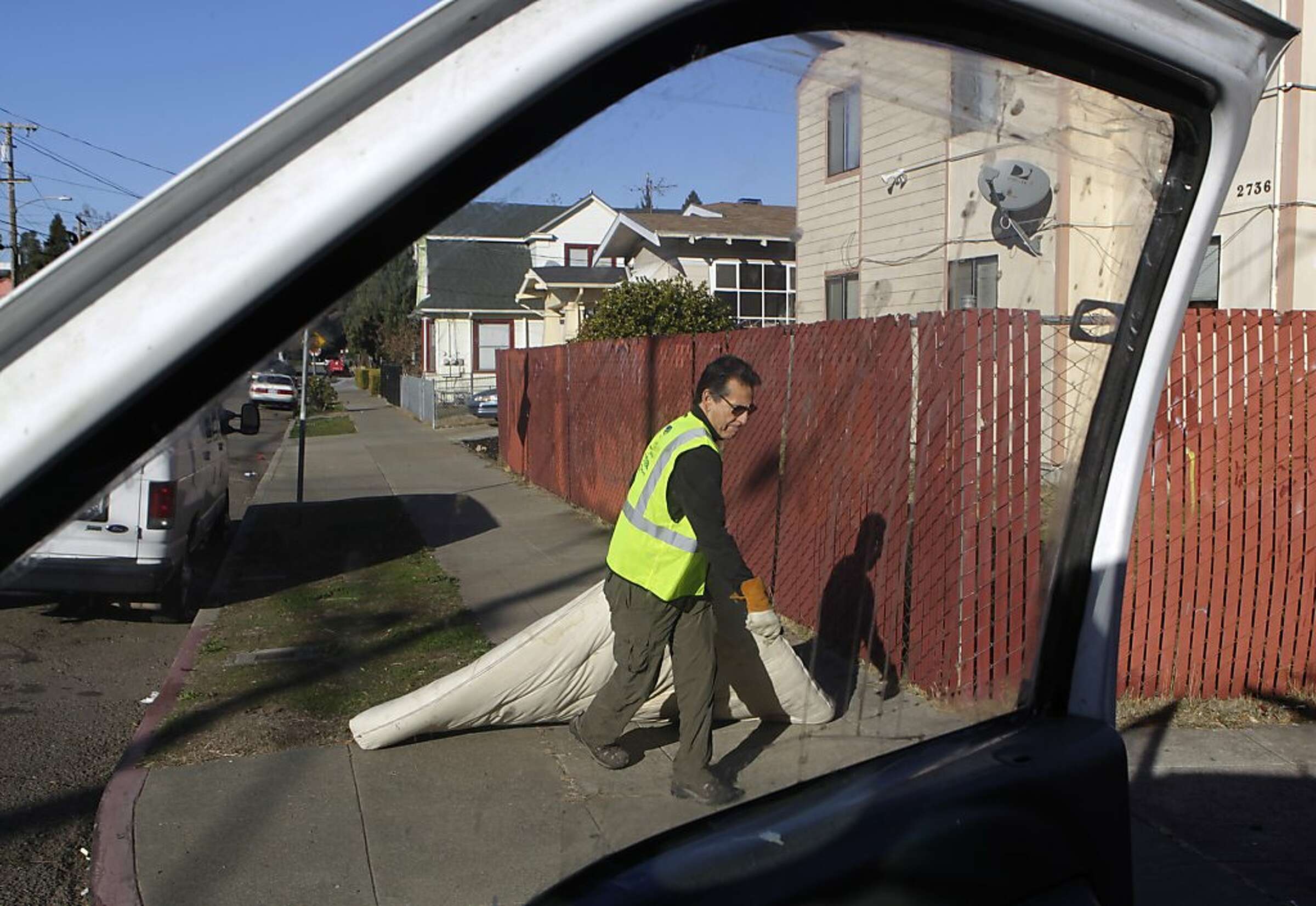 Tons of garbage dumped on Oakland streets