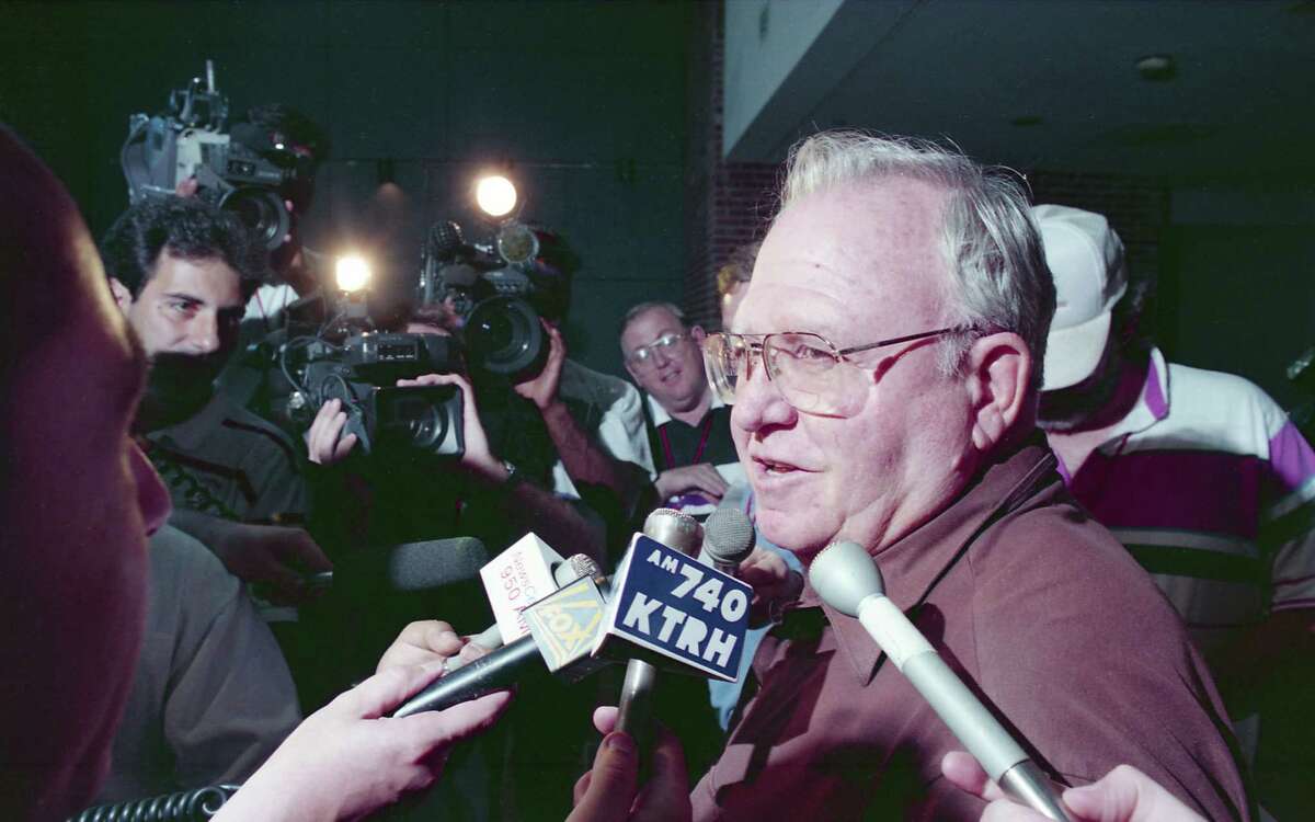 Houston Oilers defensive coordinator Buddy Ryan was loved and loathed by his own players and coaches of the 1993 team. Players still say they would do anything for him, and Kevin Gilbride, it's safe to say, still doesn't think much of Ryan.