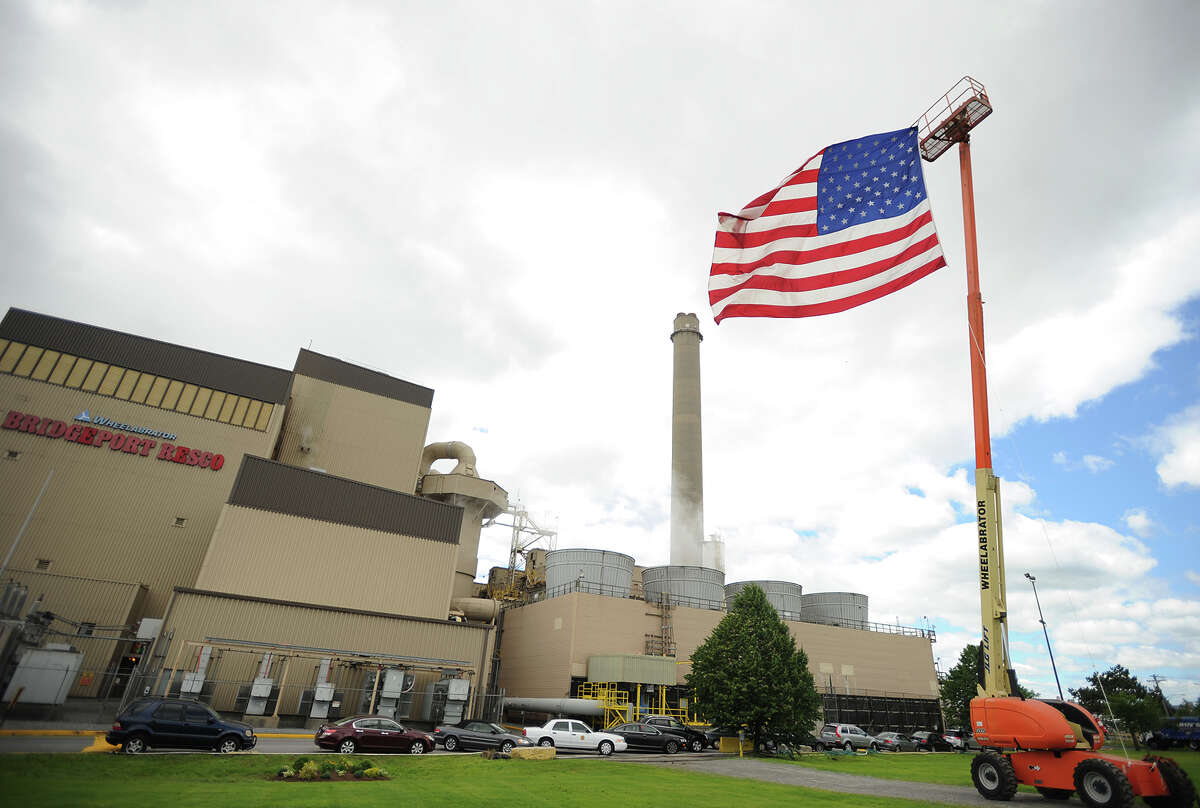 Bridgeport, 10 others look to broker trash deal