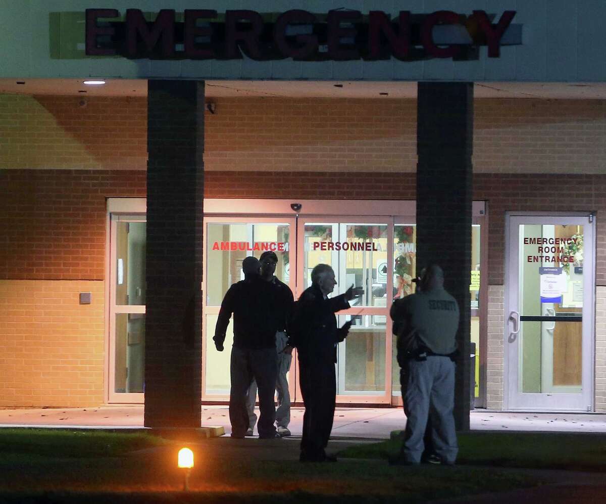 Nurse kills 3, wounds 3 in shooting rampage