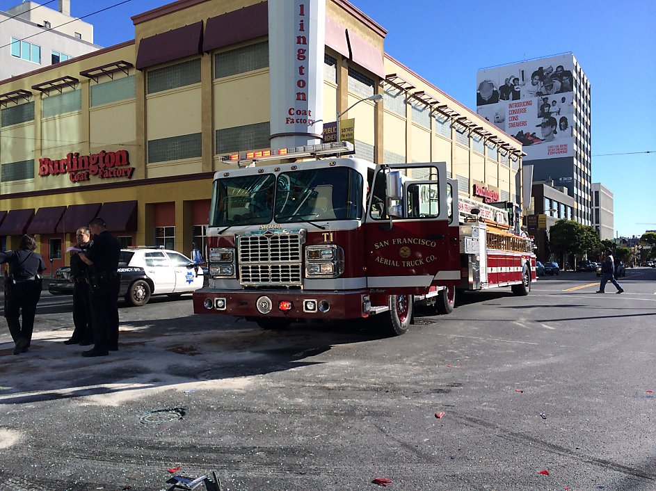 S.F. fire truck's crash is its 2nd at same intersection