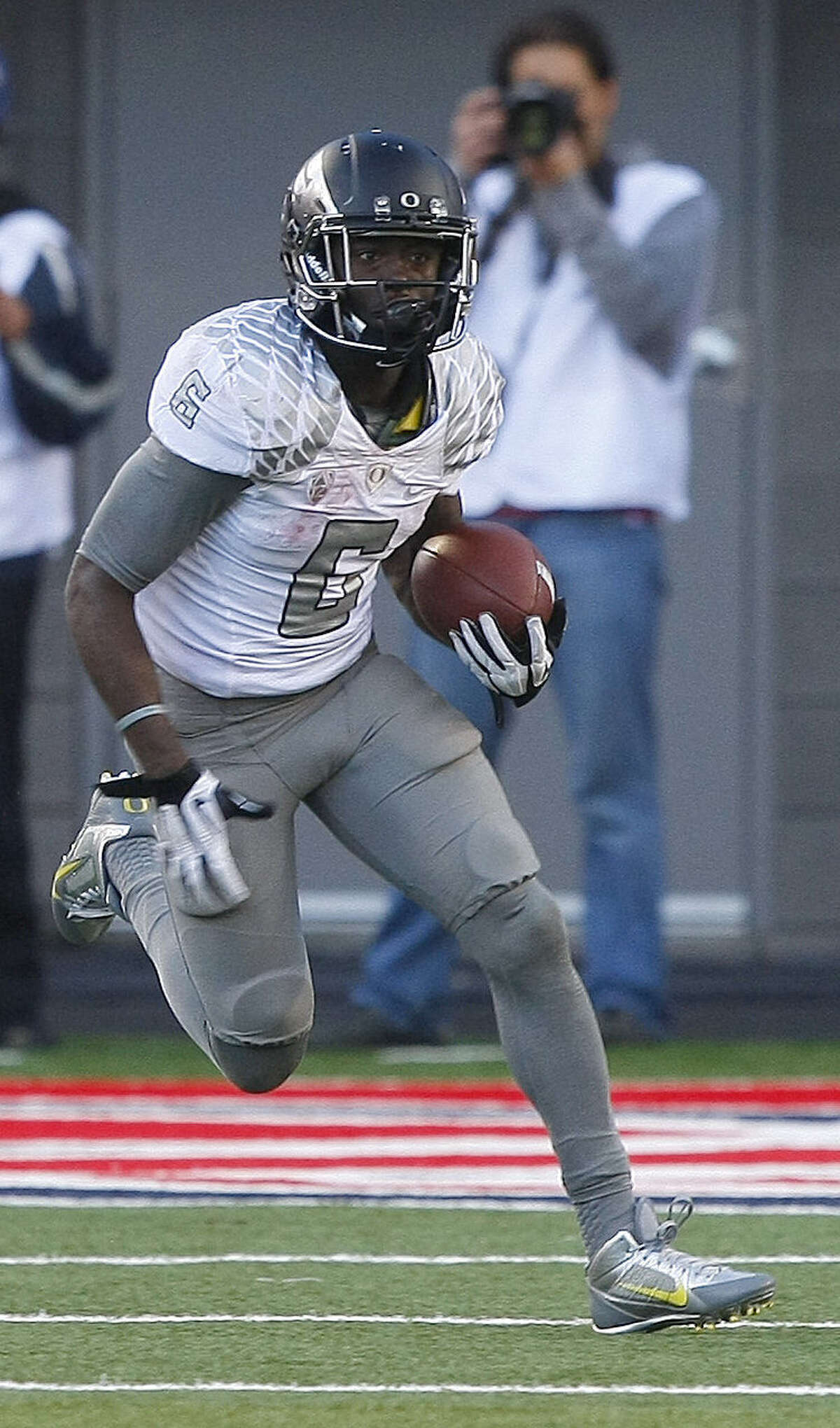 Running back De'Anthony Thomas is one of Oregon's many backfield options and a great returner.